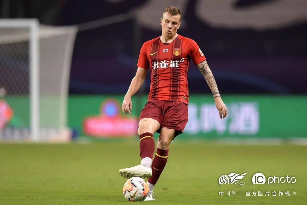 包含河北华夏幸福主场战胜天津泰达，稳坐中游的词条